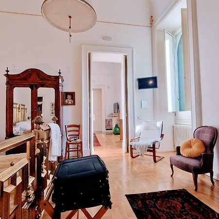 Palazzo De Giorgi B&B Lecce Exterior foto